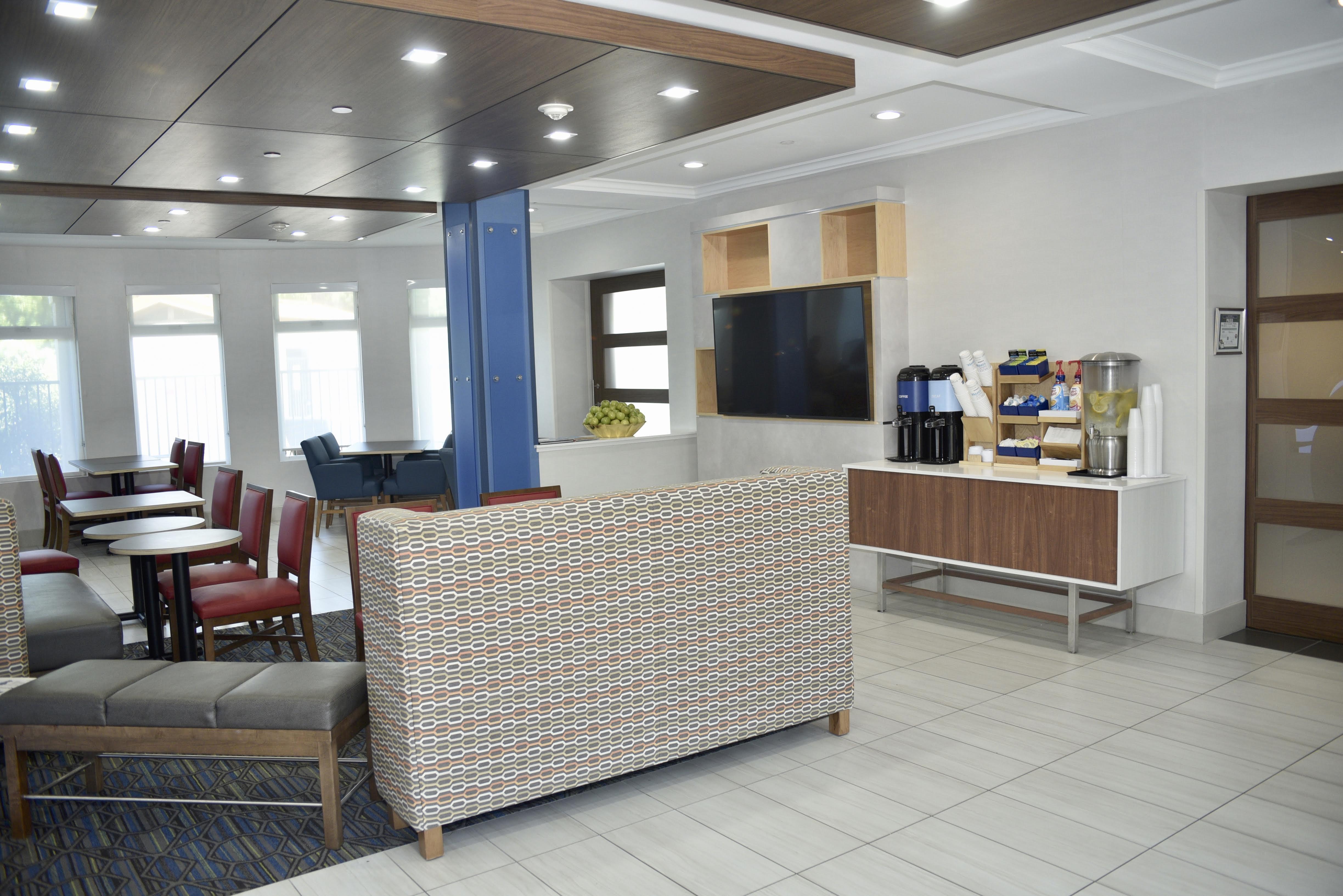 Holiday Inn Express Windsor Sonoma Wine Country By Ihg Eksteriør bilde