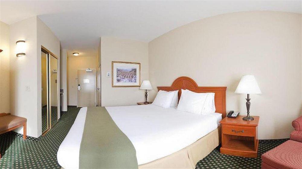 Holiday Inn Express Windsor Sonoma Wine Country By Ihg Eksteriør bilde